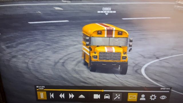 WRECKFEST школьный автобус в гонках