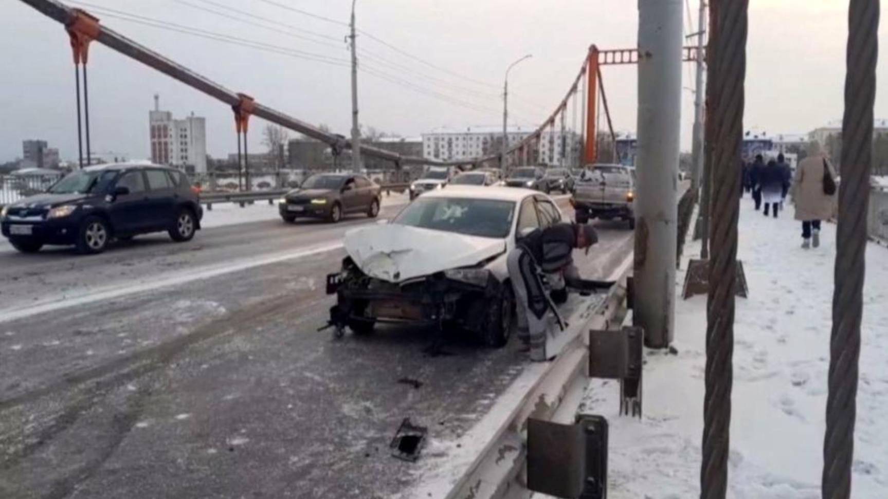 Массовая авария парализовала движение на Алтуфьевском шоссе в Москве