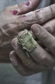 Как ухаживать за мозолями силовикам