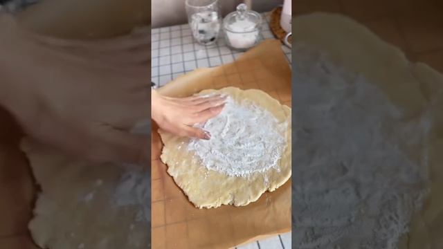🥧 Галета с вишней.

😉😉😉😉😉😉