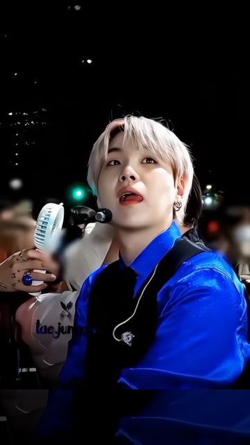 ДЕРЗКИЙ И СЕКСУАЛЬНЫЙ ,ШУГААааааа...