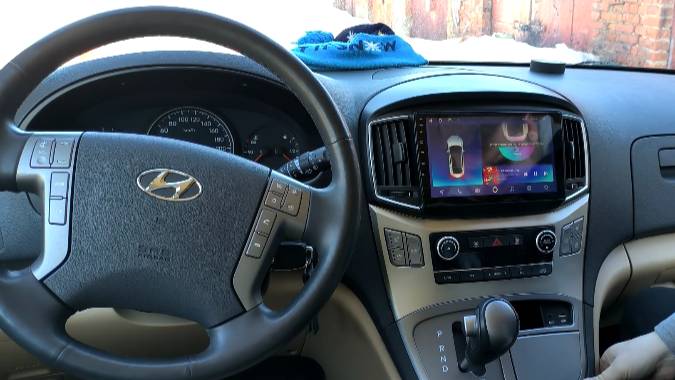 Hyundai H1.
