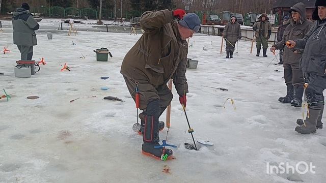 Рыбка ловится