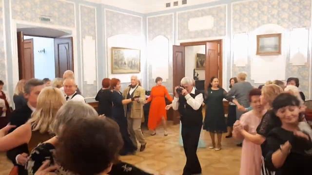 А вот испанский вальс. Танцуем для души.💞.mp4