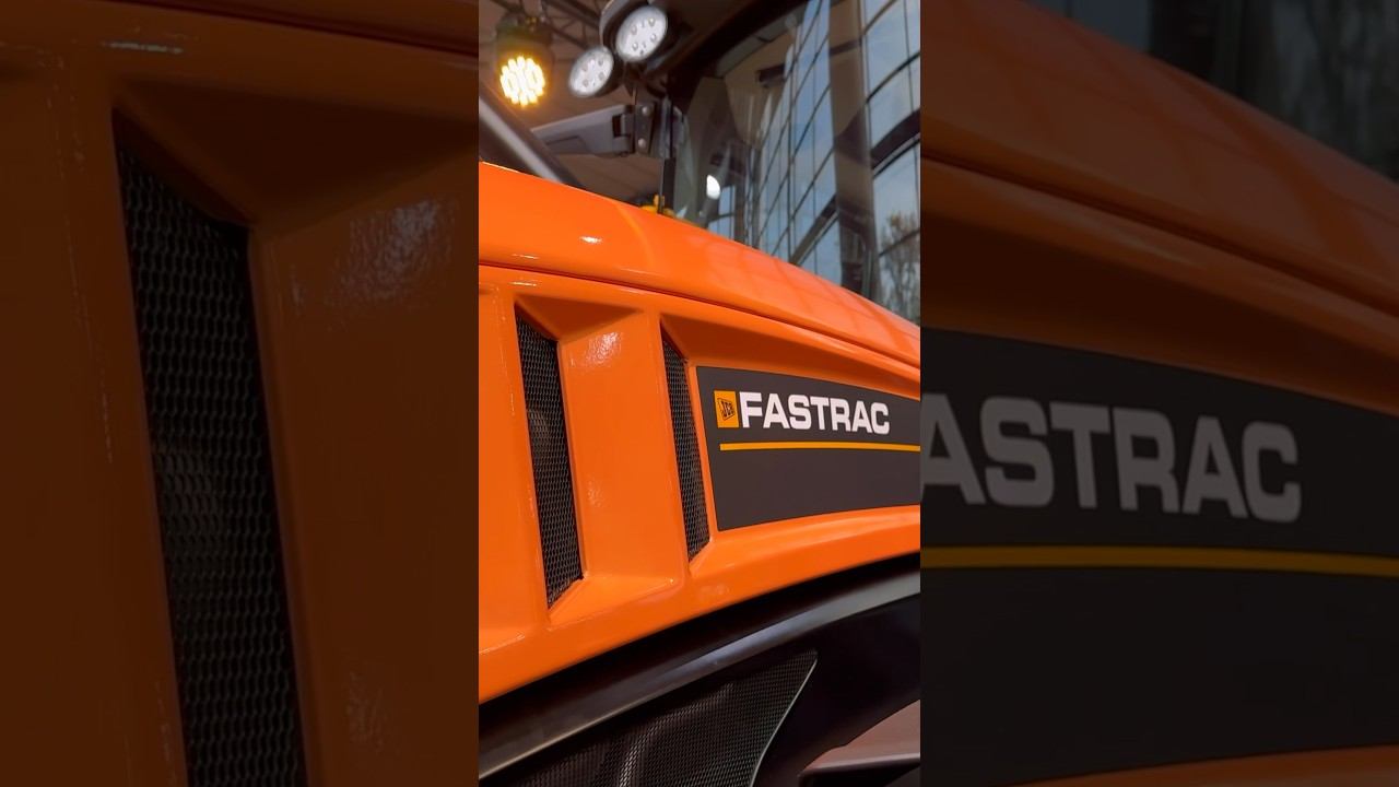 Универсальный и быстрый JCB Fastrac #трактор #jcb #fastrac