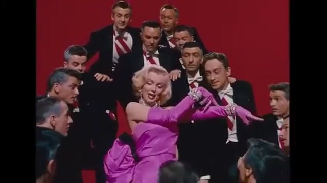 Поет и танцует М. Монро (нарезка)