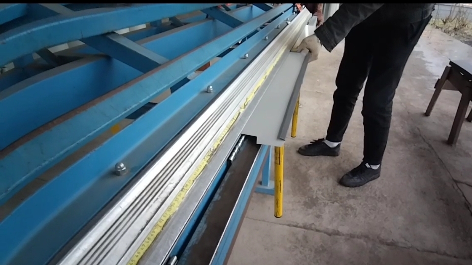 Листогиб ЛГС. Процесс гиба и догиба кровельных изделий.