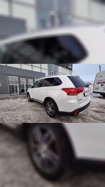 Mitsubishi Outlander '2015