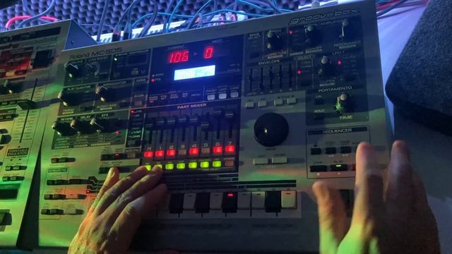 Vanderson - Oasis - Roland MC-505 Archives II