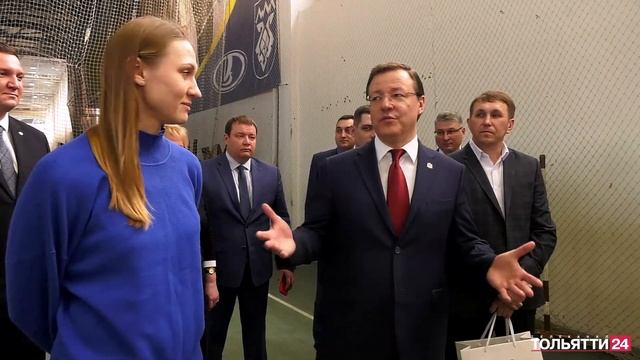 Губернатор Дмитрий Азаров встретился с гандболистками «Лады» (Новости Тольятти» 09.03. 2023)