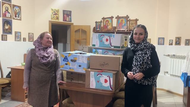 Волонтеры Подмосковья передали гуманитарную помощь в воскресную школу Донецка