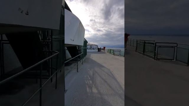 Seattle WA SEP 12 2021 Причаливание парома