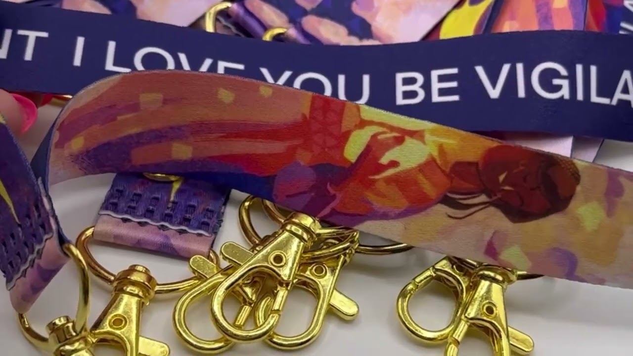 Яркие, потрясающие ленты для бейджей с нашей фурнитурой!