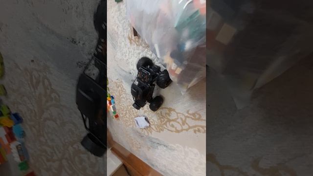 обзор на машинку с радиоуправлением