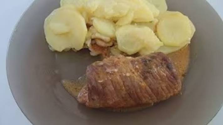 Мясные рулетики. Маринкины творинки. Всем МИРА и Добра!