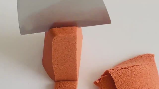 Кинетический песок. Лепим из песка и нарезаем его. #2 АСМР видео для детей. развивающие мультики