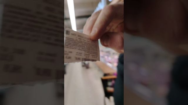 Победитель номинации загадить магазин за месяц.