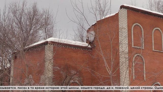 Серовчанин Павел Гладунец  решил восстановить заброшенную спортшколу