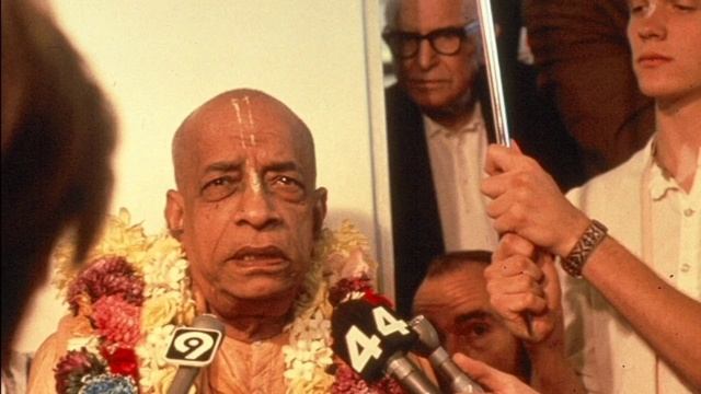 Лекция Шрилы Прабхупады на инициации, февраль 1970, Лос-Анжелес. О чувственном удовлетворении!