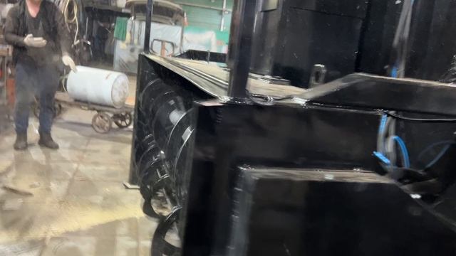 Лучший автономный шнекоротор на фронтальный погрузчик 3т. Двигатель 180лс, гидромоторы более 2000h/m