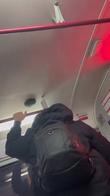 В Краснодаре мужчина отказался платить за проезд в автобусе, так как не получил зарплату.