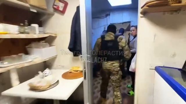 В Тюмени силовики устроили облавы на мигрантские кафе !!!