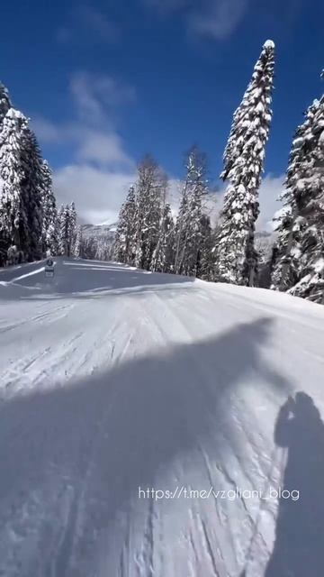 Горнолыжный сезон на Роза Хутор, Краснодарский край❄️☃️⛷https://t.me/vzgliani_blog #travel #snow