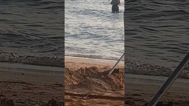 Народная медицина Таиланда. Закапывание в песке.