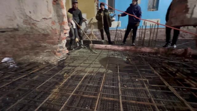 Реконструкция здания Армирование и заливка плиты пола, колонны 18 арматура