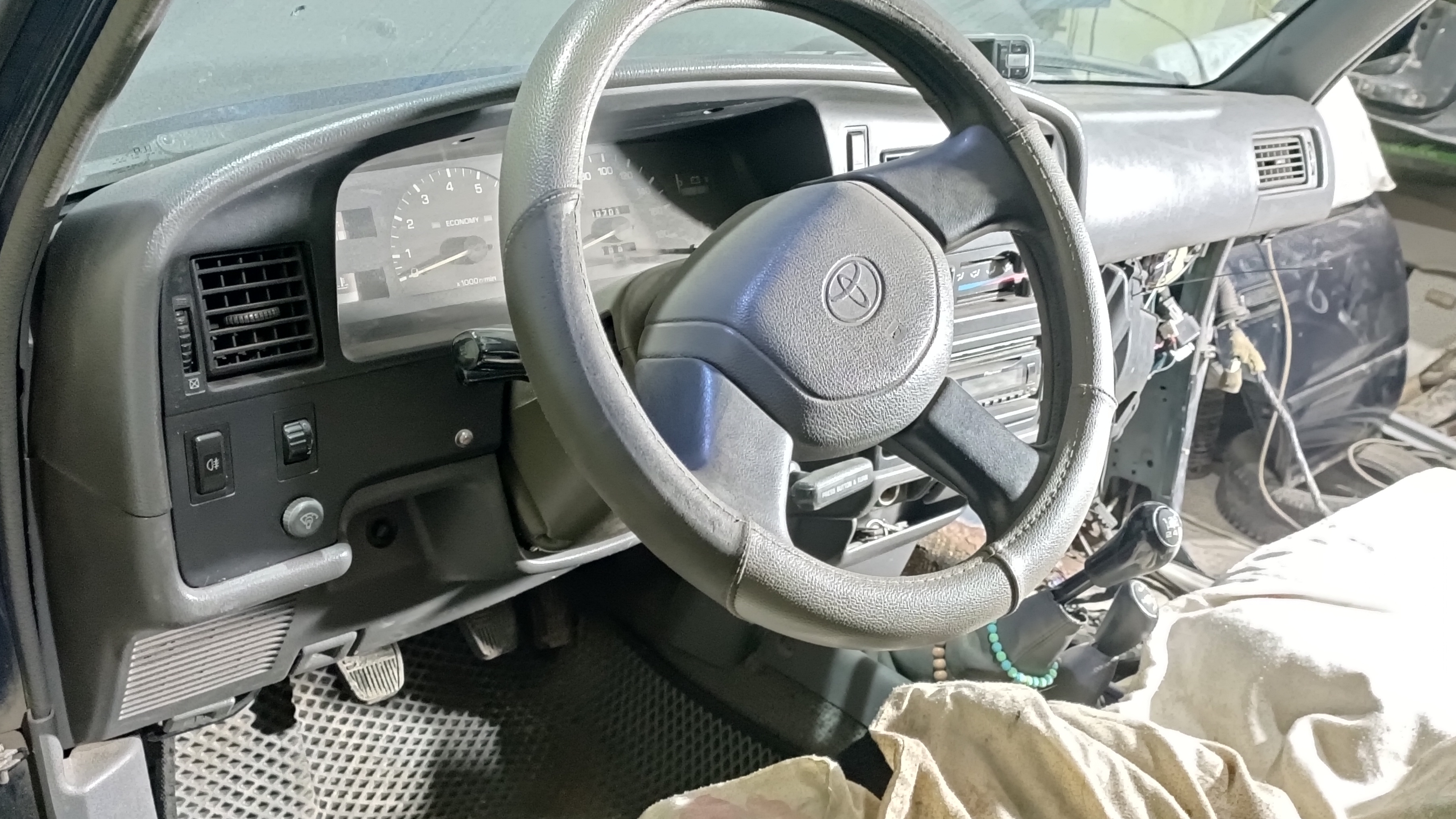 Toyota Hilux Surf# снятие торпеды#