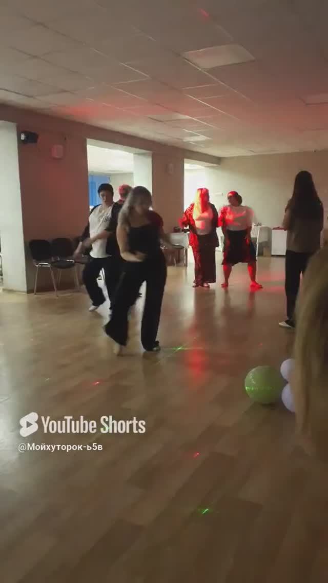 НАМ РАБОТА,ЛЮДЯМ ВЕСЕЛЬЕ!!Shorts