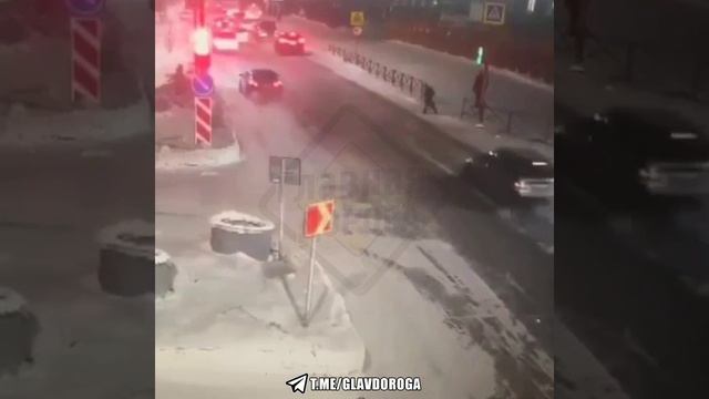 Когда управляют траспортом тупо наглые пупы земли