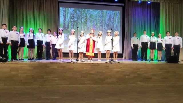 7А с песней "Матушка земля" руководитель Глебова В.И.