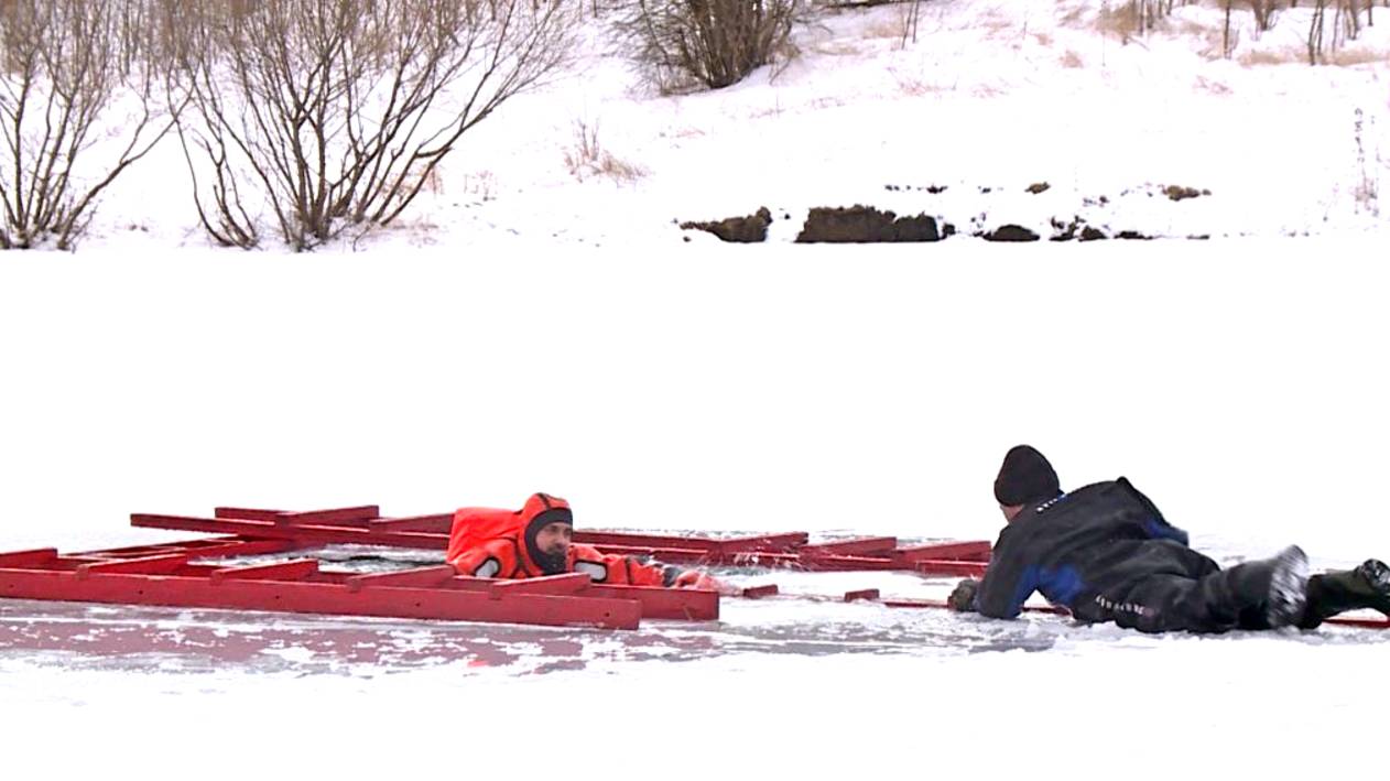 В России захотели ввести штрафы для рыбаков за незаконную зимнюю ловлю
