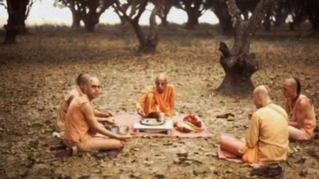 Лекция Шрилы Прабхупады 12.02.1975, Мехико. БГ 02.12. Не грешите, будьте благочестивы!