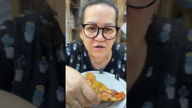 Кушаем пиццу