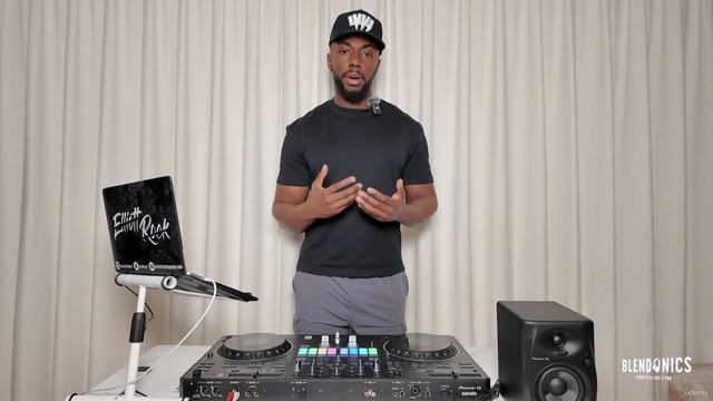 20 - Day 20 Integrating Microphone Skills in Performance