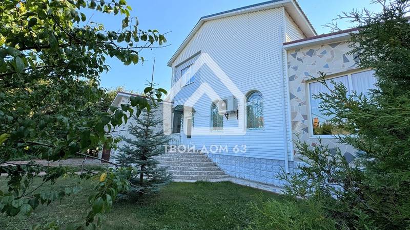 Коттедж «Ливерпуль», 450 кв.м. в аренду на сутки в Кинеле Самарской области.