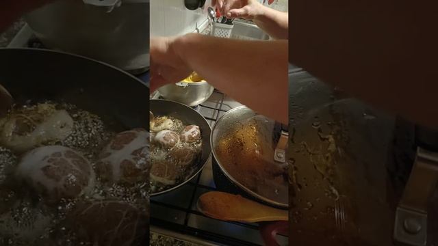 🔴 Друзья! Что не хватает на этом столе?😋 Напишите пожалуйста в комментариях 🥰🙏🏻🙏🏻❤️❤️❤️💘