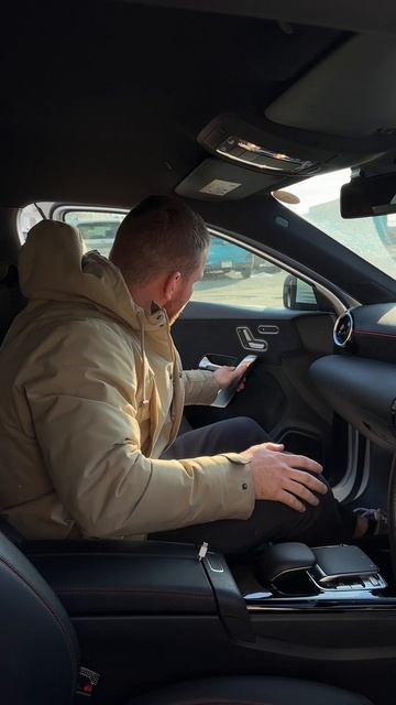 Это Владивосток, детка! Тут даже Мерседесы на правом руле