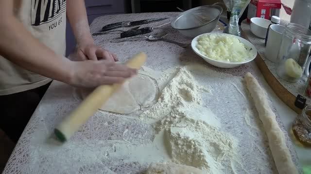 ЖИВЕМ В ДЕРЕВНЕ!!ОЛЯ ГОТОВИТ КУШАТЬ!!РЕМОНТ ПРОДОЛЖАЕТСЯ!!!ЛОМАЮТСЯ БУРЫ!!ГРЕЕТСЯ ПЕРФОРАТОР!!!