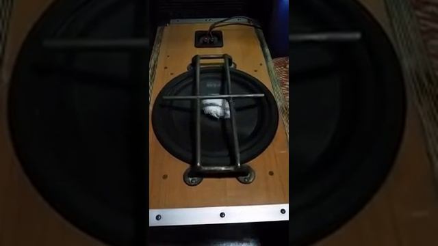 Сабвуфер Alpine SWG-1044. Toyota Hi Ace Super GL