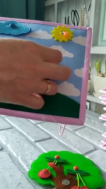 Книжка из фетра для малышей
