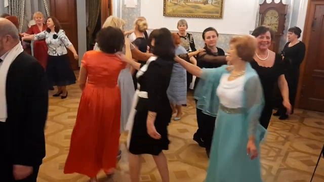 Веселый танец _Ангел_..mp4