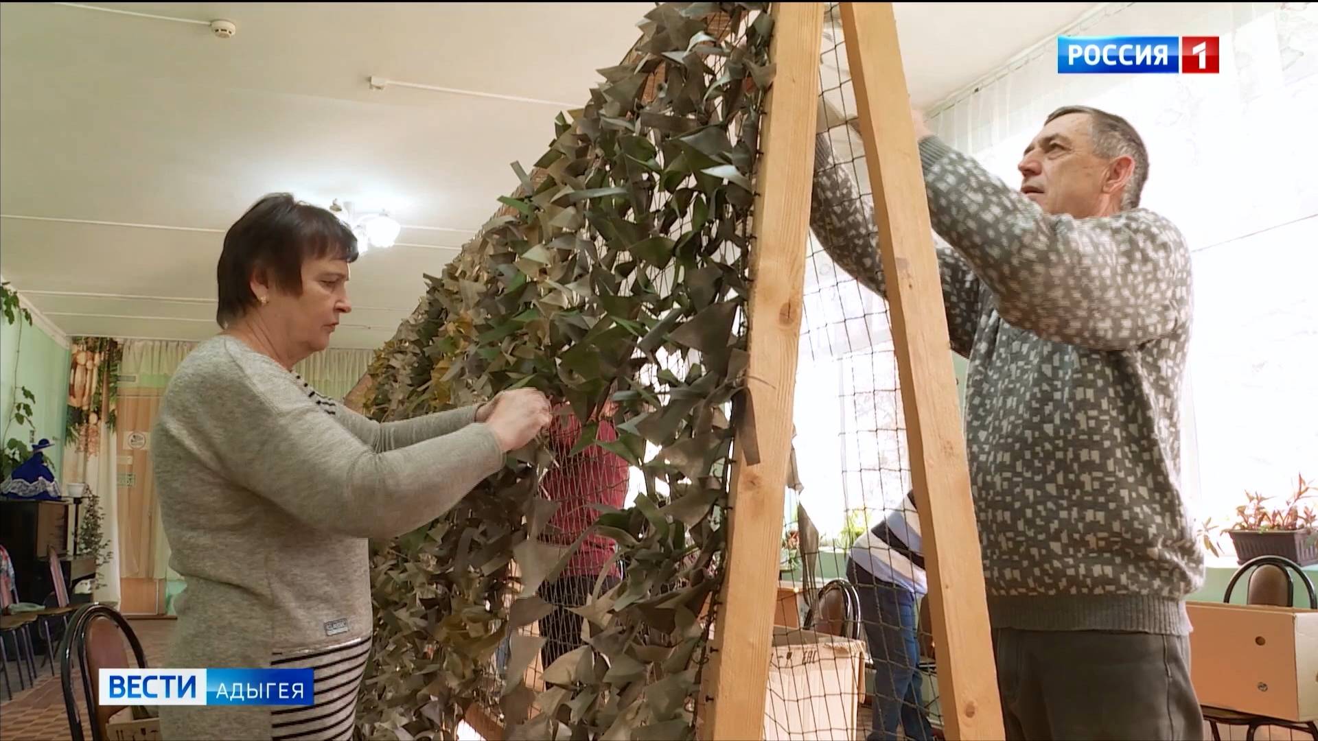 Еженедельно в зону спецоперации из нашей республики отправляют гуманитарную помощь