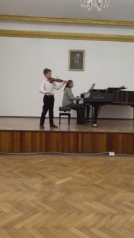 Кыргызская Республика город Бишкек
ЦДМШ им.П.Ф.Шубина
Бенсинйор Алтун Изак Рой
А.Вивальди Концерт