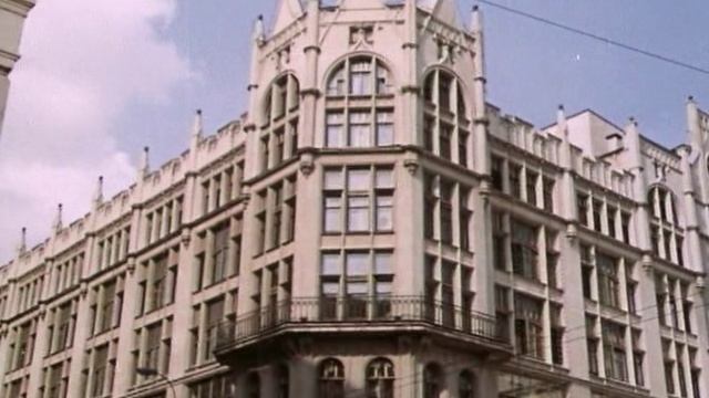 ПУТЕШЕСТВИЕ ПО МОСКВЕ  /  Там, где текла река Неглинка  1981 г