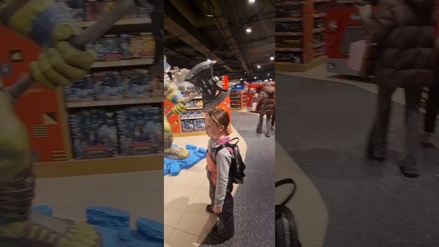 В Центральном Детском Магазине