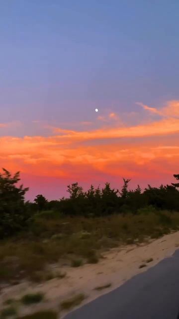 Sunset on the coast of New Jersey.  Закат на побережье Нью-Джерси.