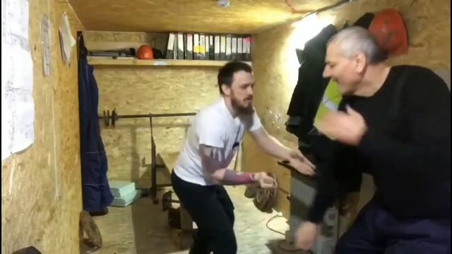 БОЛЬШЕ ВИДЕО НА ОСНОВНОМ КАНАЛЕ" КОМБАТ КАЛИ САМАРА" НА YOU TUBE .ФРАГМЕНТ НОЖЕВОГО БОЯ.